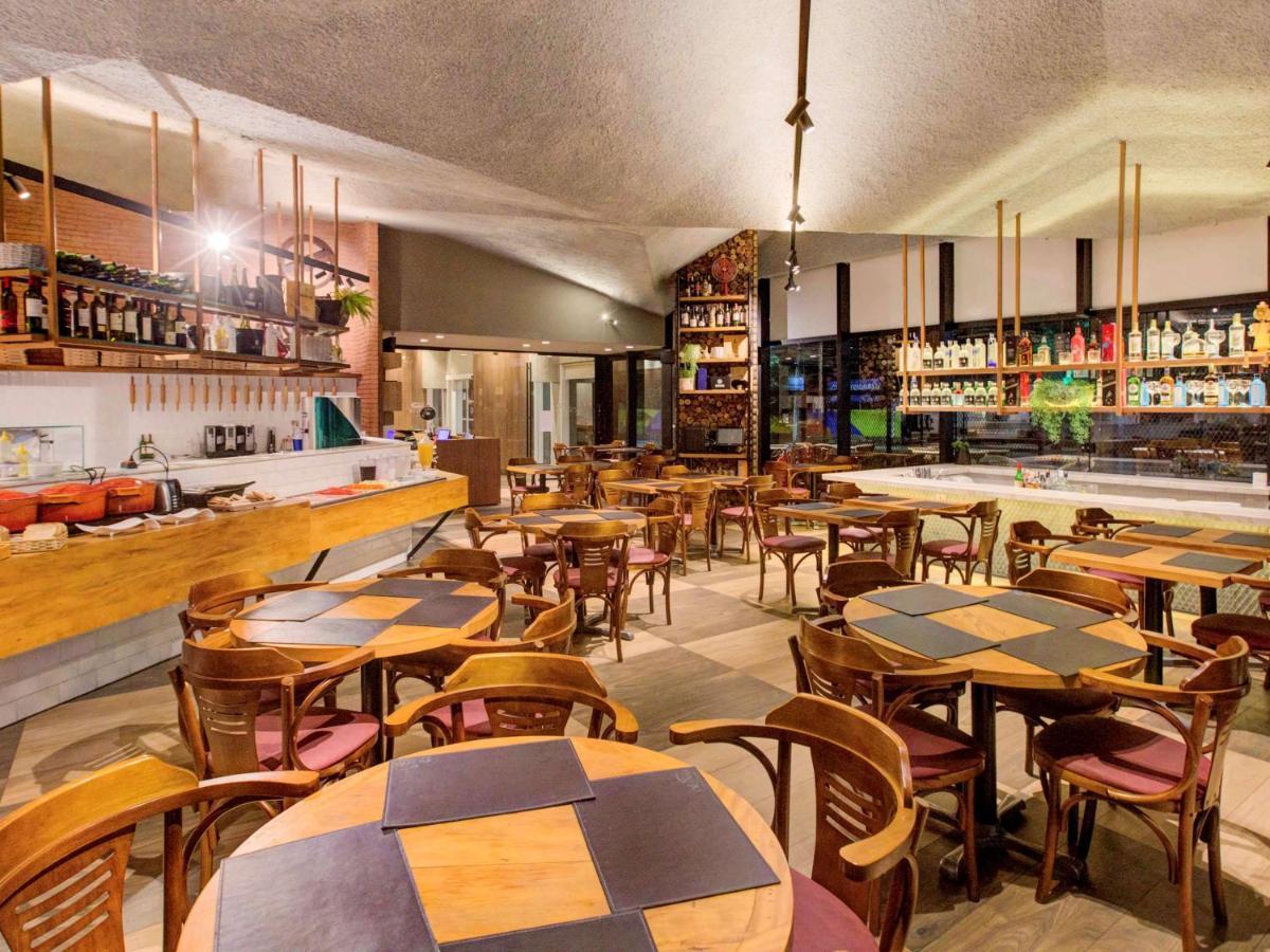 Ibis Vitoria Praia Do Canto מראה חיצוני תמונה