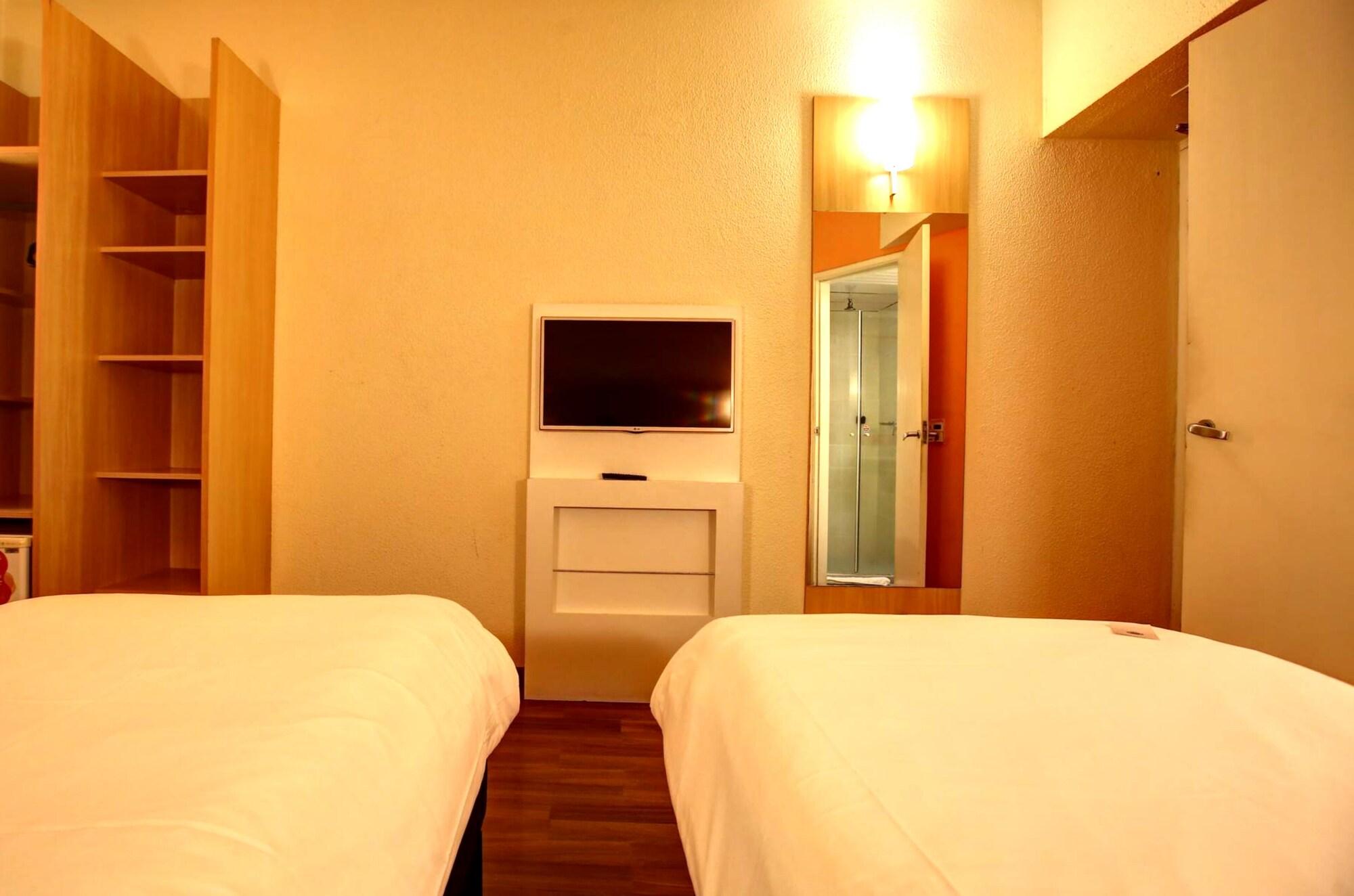 Ibis Vitoria Praia Do Canto מראה חיצוני תמונה