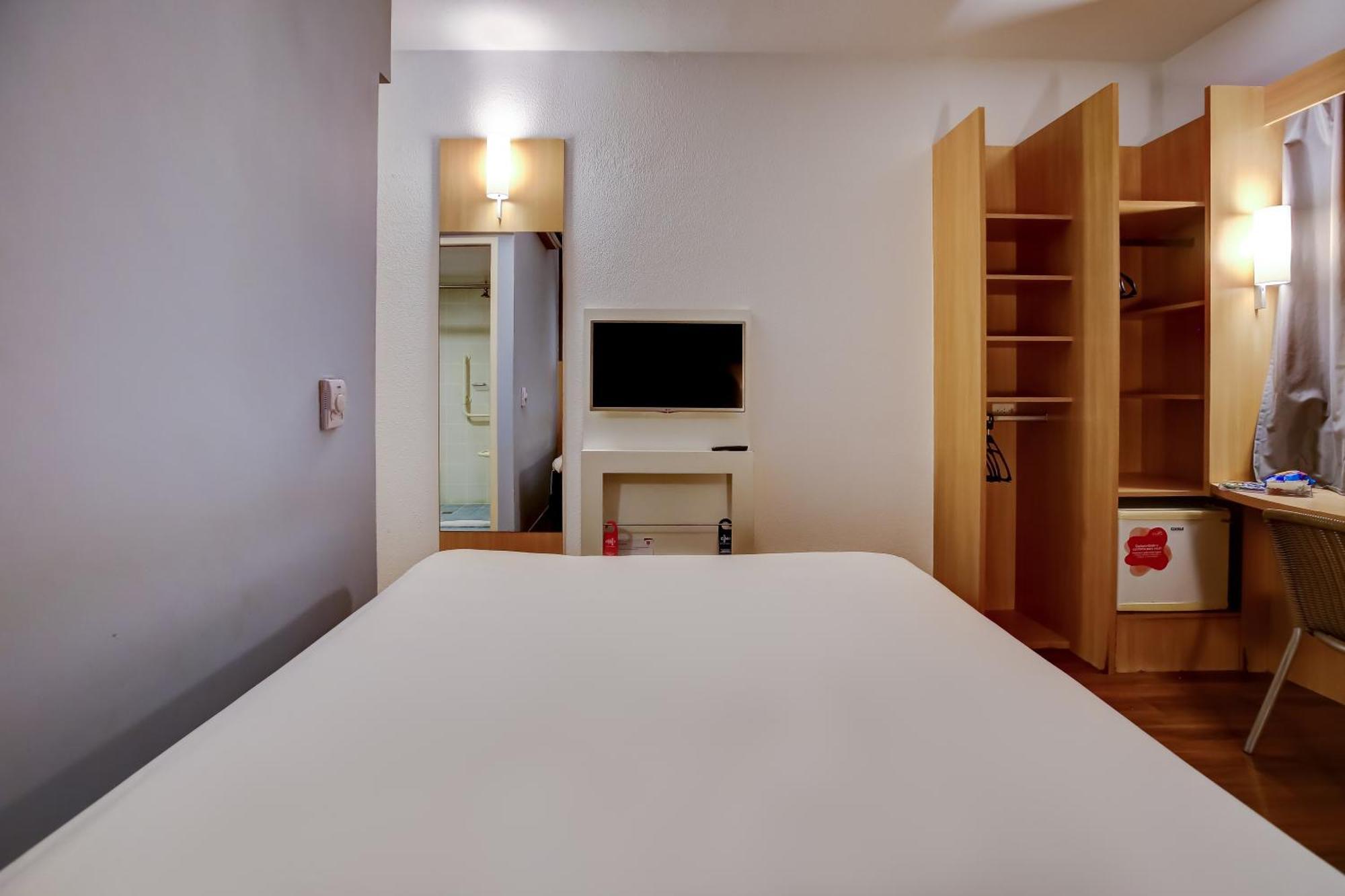 Ibis Vitoria Praia Do Canto מראה חיצוני תמונה